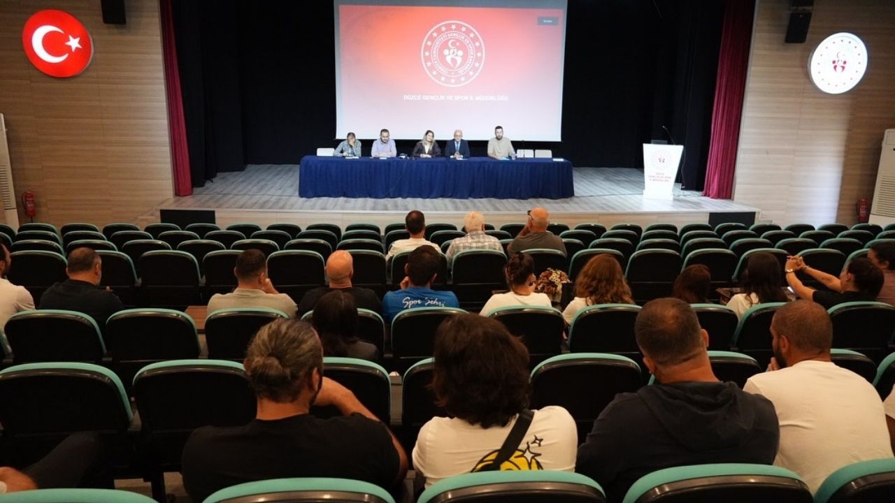 Düzce’de Antrenörlerle Tanışma ve Değerlendirme Toplantısı Yapıldı