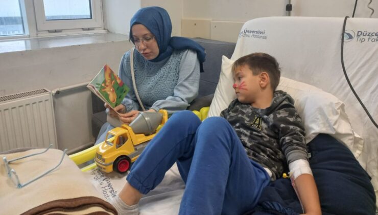 Minik Yüreklere Moral Ziyareti; ”Şifa Oyuncakları” ve ”Oyun Ablam” Projeleri Hastanede Hayat Buldu