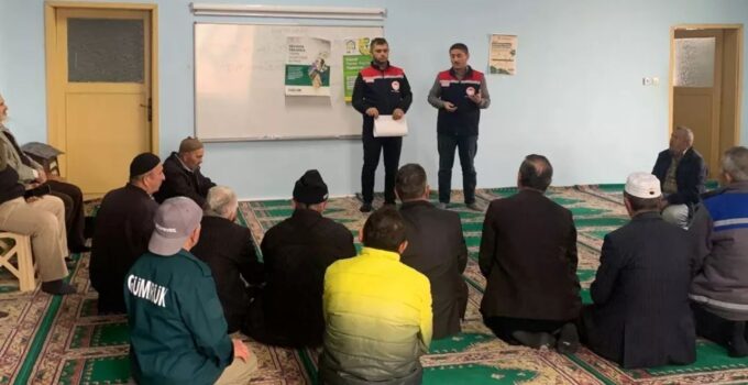 Yığılca’da Üreticilere Kahverengi Kokarca ile Mücadele Eğitimi