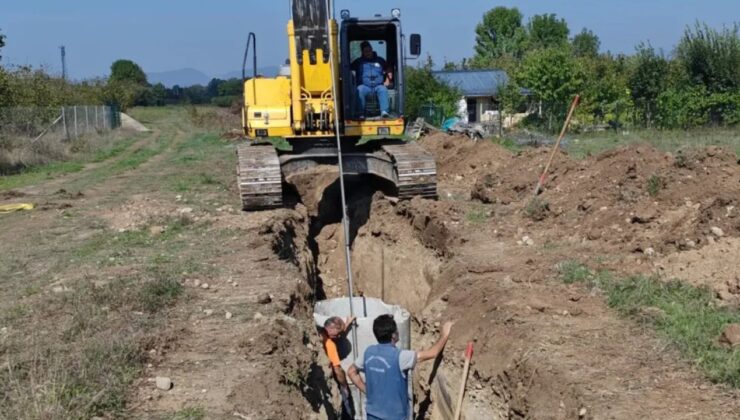 Beyköy’de Yeni Açılan Yollarda Altyapı Çalışmaları Sürüyor
