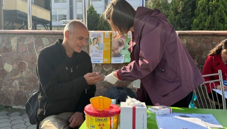 Kaynaşlı’da Diyabet Farkındalığı İçin Stant Kuruldu