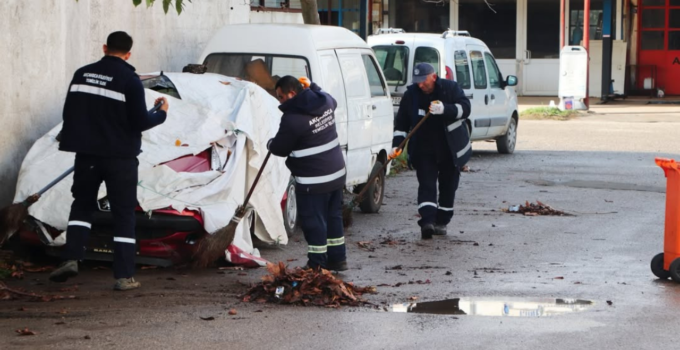 Akçakoca Sanayi Bölgesinde Düzenli Temizlik Çalışmaları Devam Ediyor