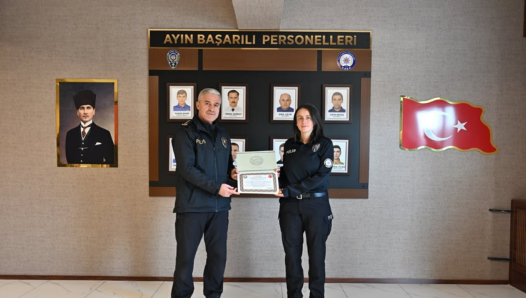 Düzce’de Kasım Ayının Başarılı Polisleri Ödüllerini Aldı