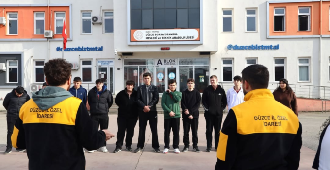 Düzce’de Öğrencilere Drone ile Arazi Ölçümü Eğitimi Verildi