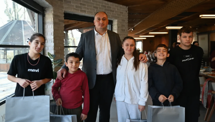 Başkan Fatih Ocak, Dünya Engelliler Günü’nde Özel Öğrencilerle Bir Araya Geldi