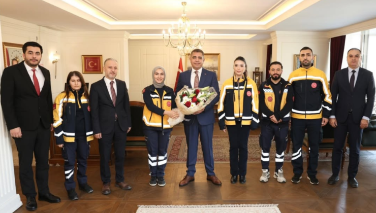 112 Acil Sağlık Çalışanlarından Vali Aslan’a Ziyaret