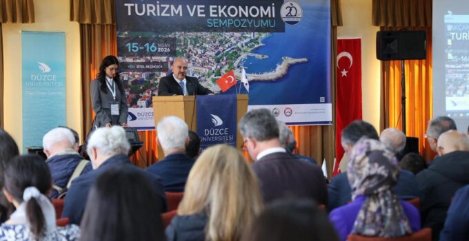 Akçakoca’da Turizm ve Ekonomi Sempozyumu Başladı